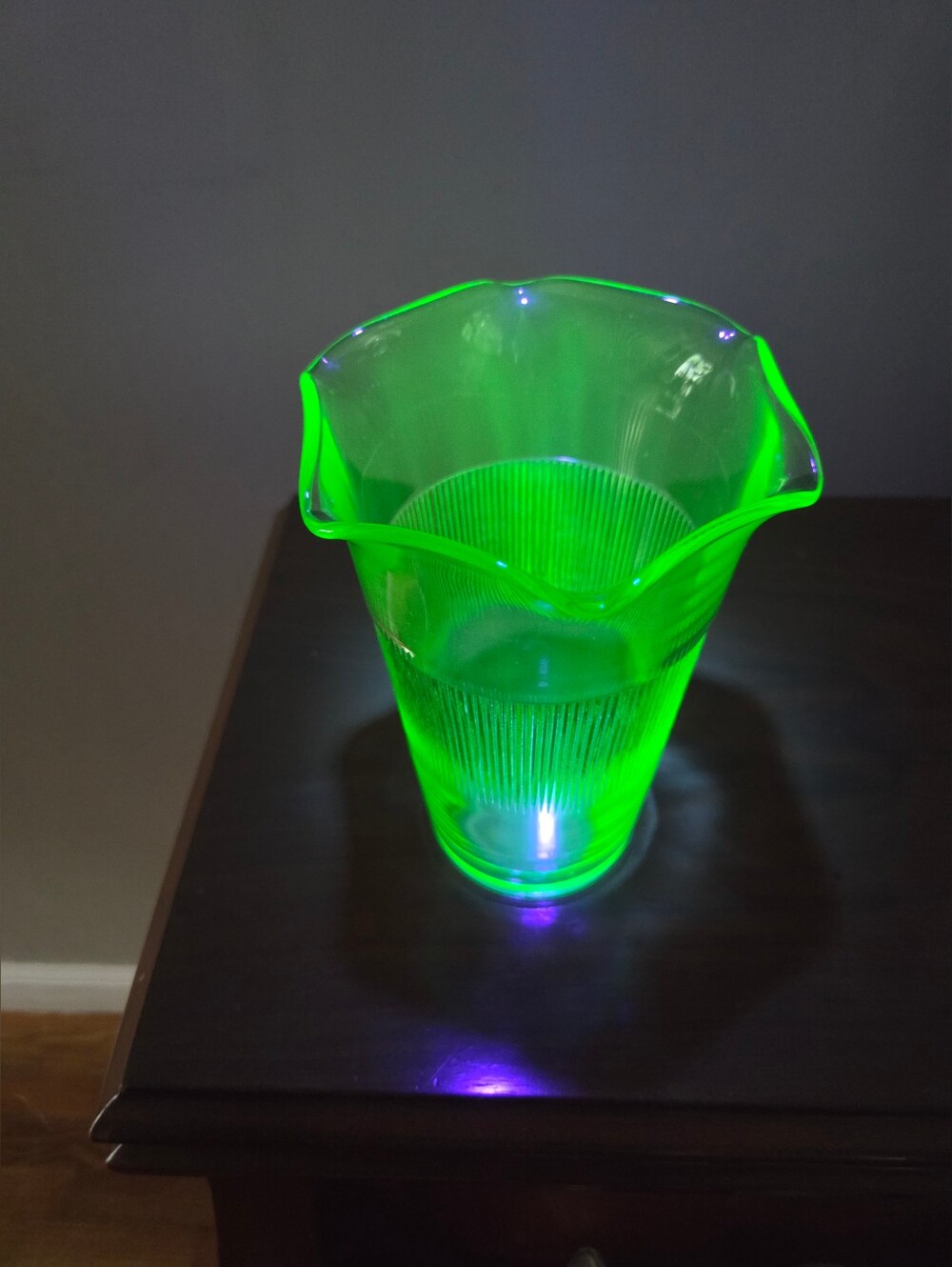 Depression Era Uranium Glass Petal Top Ribbed Glass Vase